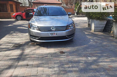 Седан Volkswagen Passat 2013 в 