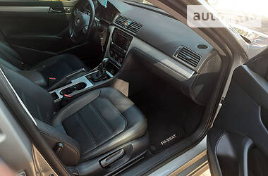 Седан Volkswagen Passat 2013 в 