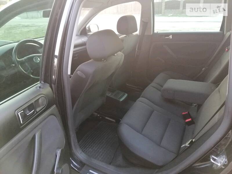 Універсал Volkswagen Passat 2002 в Броварах