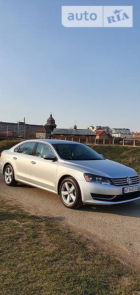 Седан Volkswagen Passat 2013 в Івано-Франківську