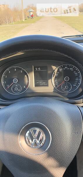 Седан Volkswagen Passat 2013 в Івано-Франківську