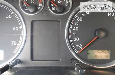 Універсал Volkswagen Passat 2004 в 