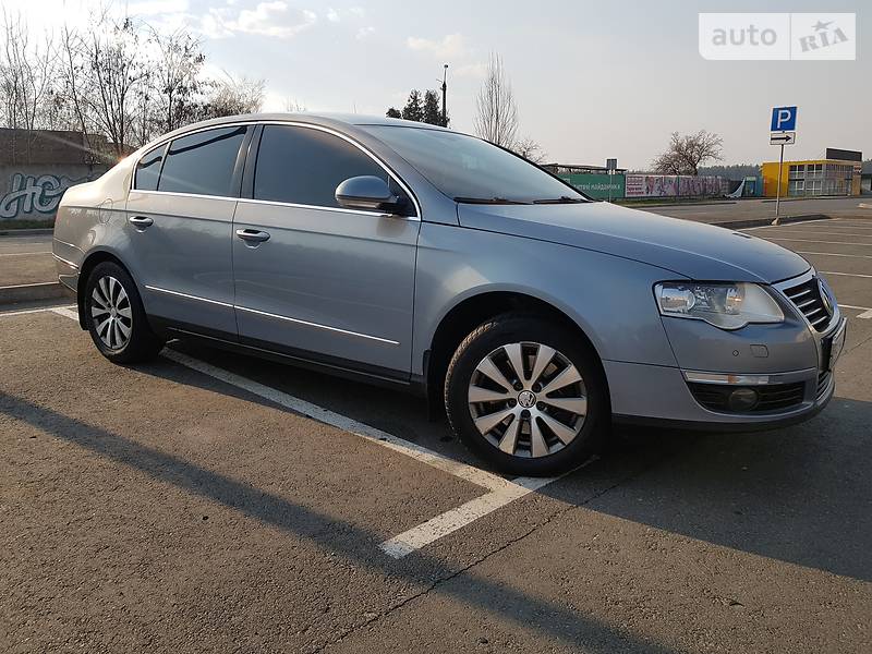 Седан Volkswagen Passat 2010 в Києві
