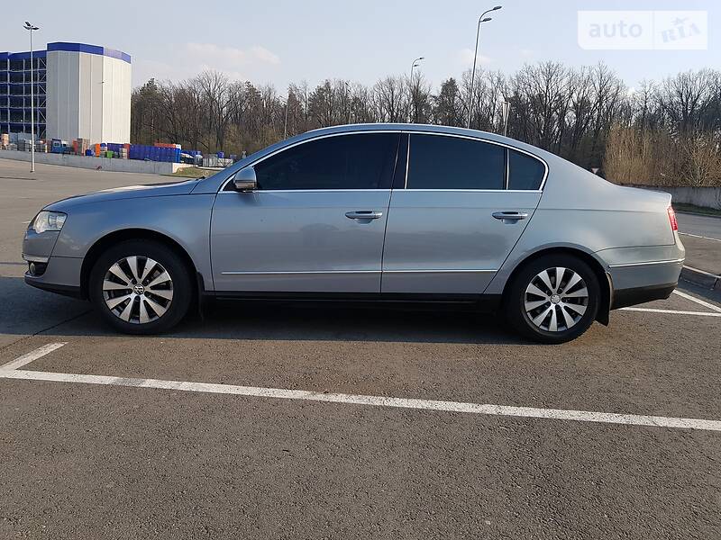 Седан Volkswagen Passat 2010 в Києві