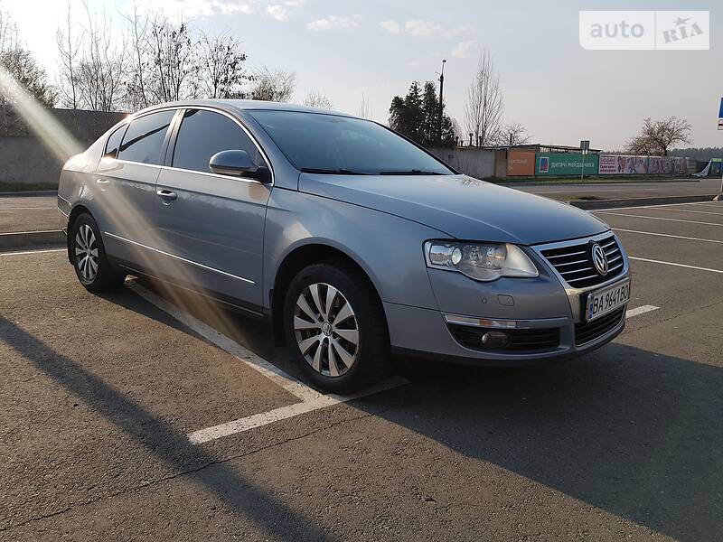 Седан Volkswagen Passat 2010 в Києві
