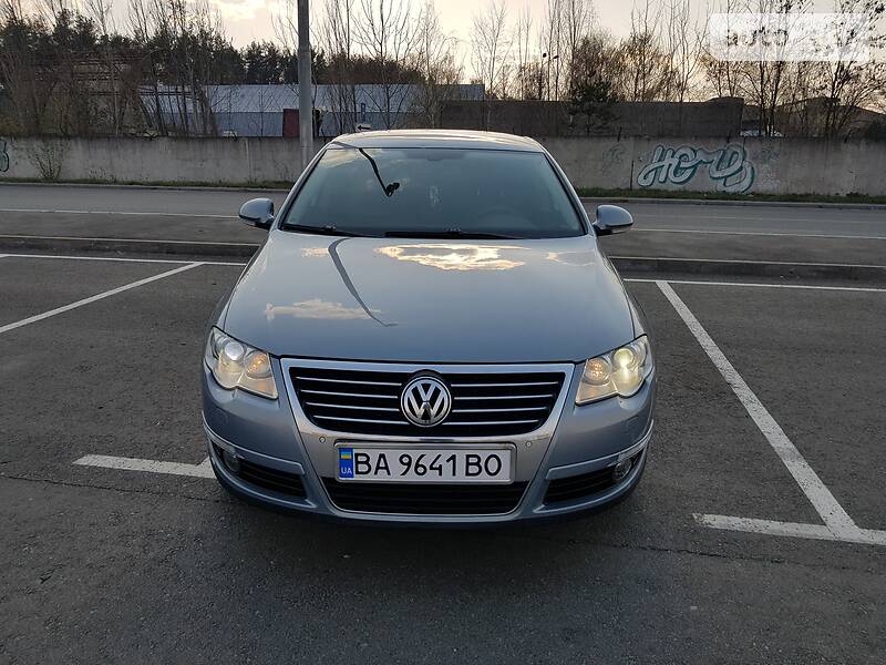 Седан Volkswagen Passat 2010 в Києві