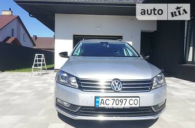 Універсал Volkswagen Passat 2014 в 