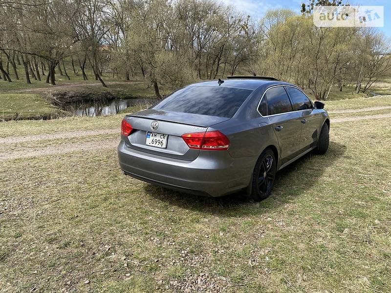 Седан Volkswagen Passat 2014 в Житомирі