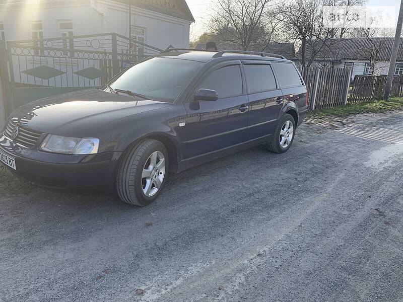 Універсал Volkswagen Passat 2000 в 
