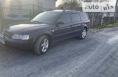 Універсал Volkswagen Passat 2000 в 