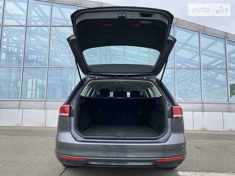 Універсал Volkswagen Passat 2016 в Києві