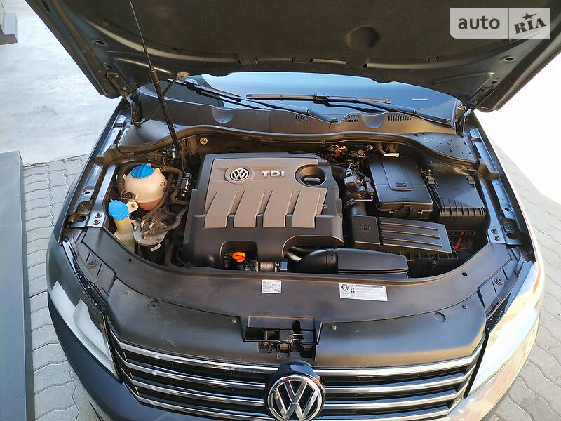 Універсал Volkswagen Passat 2012 в Калуші
