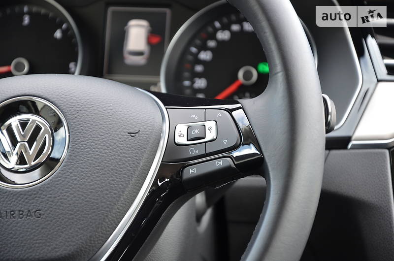 Універсал Volkswagen Passat 2015 в Луцьку