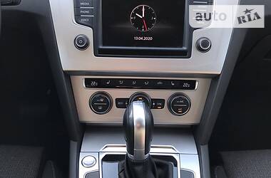 Седан Volkswagen Passat 2016 в 