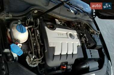 Универсал Volkswagen Passat 2009 в Тернополе