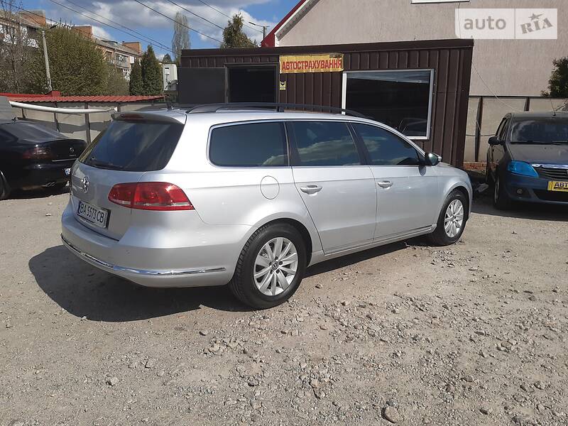 Універсал Volkswagen Passat 2014 в Кропивницькому