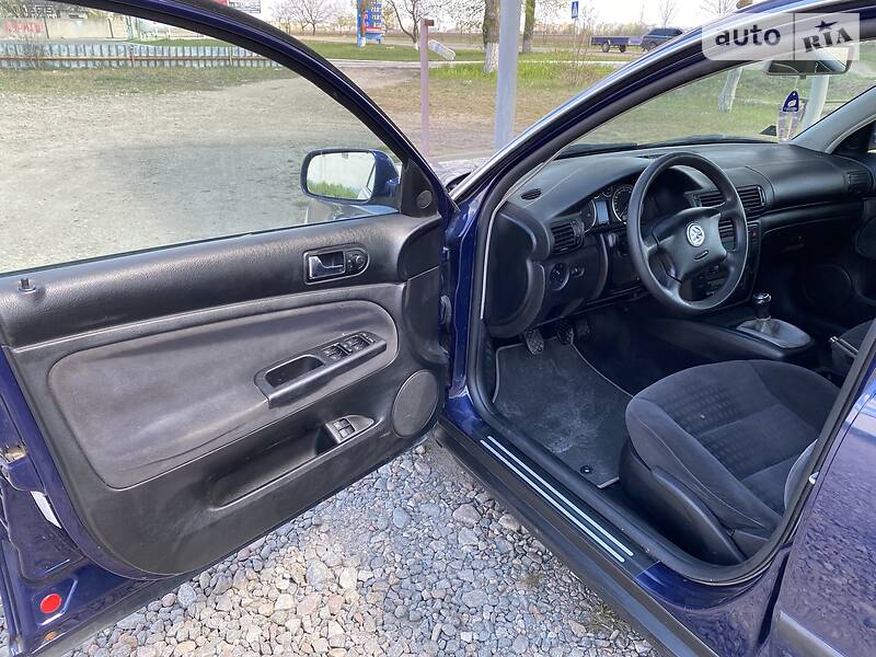 Универсал Volkswagen Passat 2002 в Первомайске