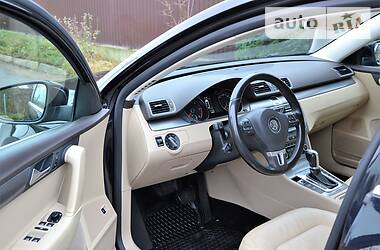 Універсал Volkswagen Passat 2011 в 
