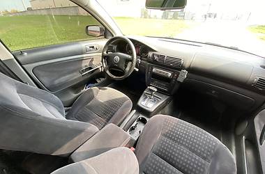 Універсал Volkswagen Passat 2003 в 