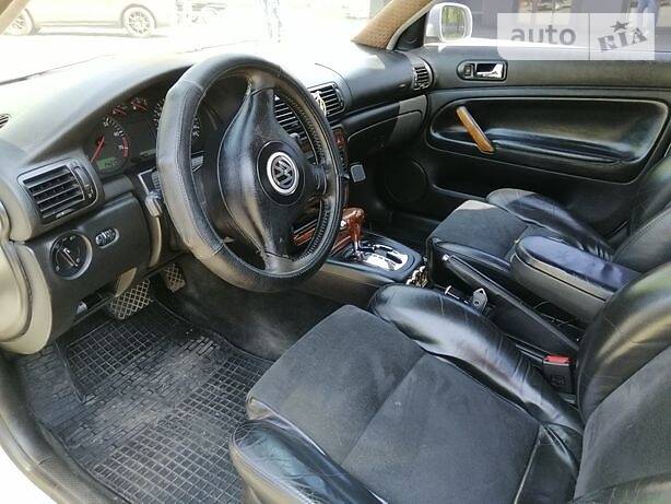 Седан Volkswagen Passat 1999 в Киеве