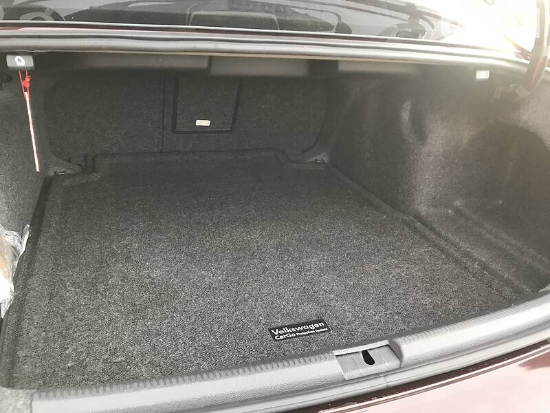 Седан Volkswagen Passat 2012 в Киеве