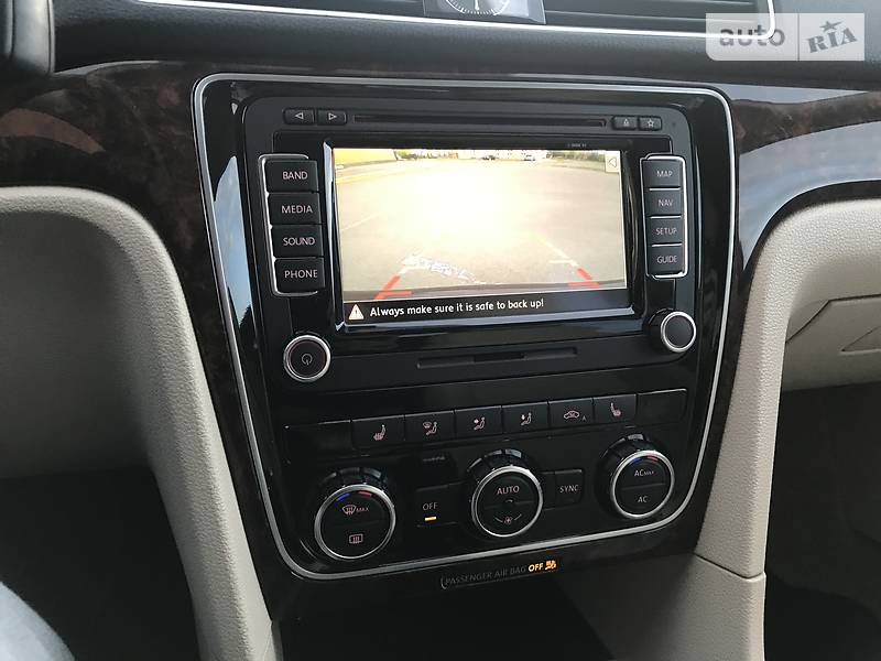 Седан Volkswagen Passat 2012 в Киеве