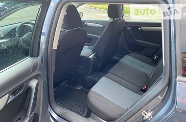 Універсал Volkswagen Passat 2012 в 