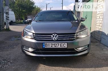 Седан Volkswagen Passat 2011 в Кременчуге