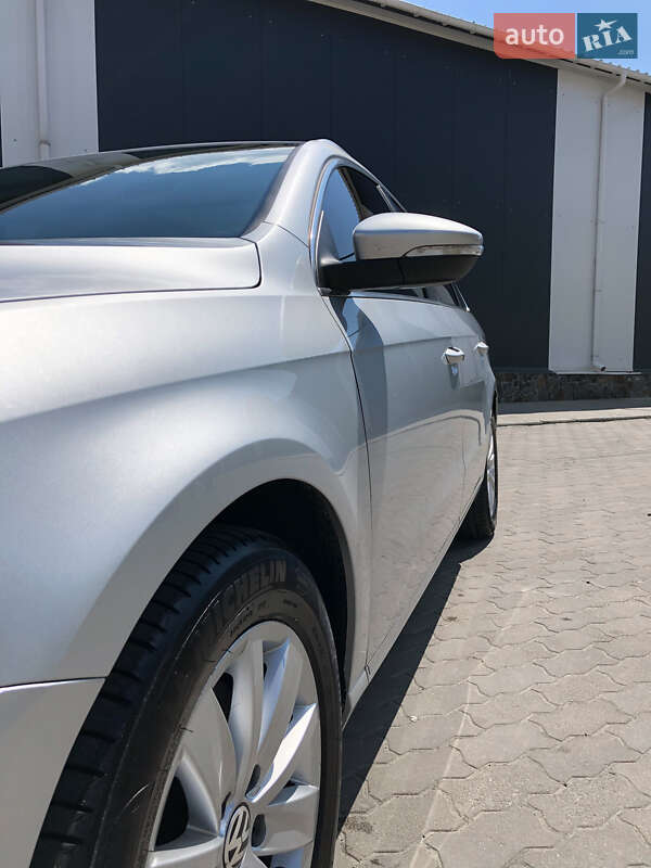 Универсал Volkswagen Passat 2014 в Стрые