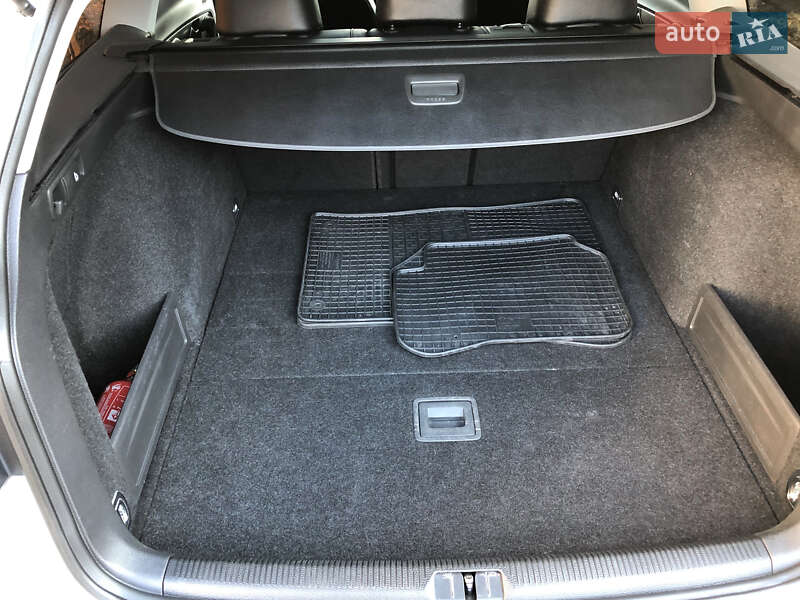 Универсал Volkswagen Passat 2014 в Стрые