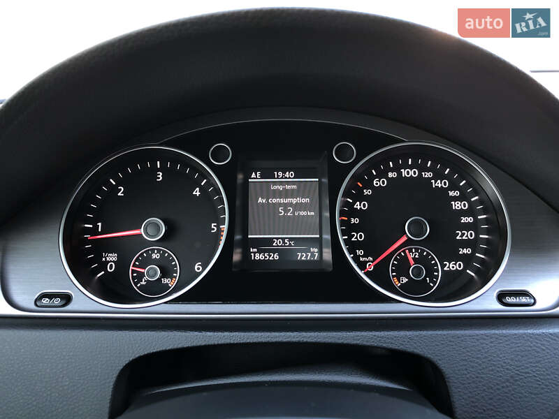 Универсал Volkswagen Passat 2014 в Стрые