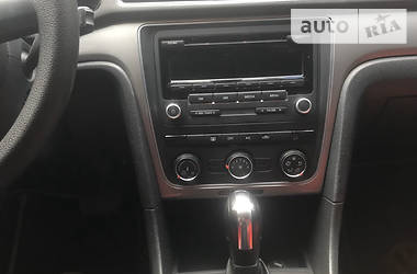 Седан Volkswagen Passat 2013 в 