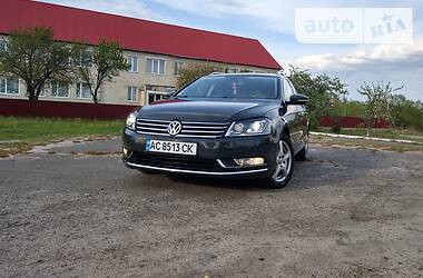 Універсал Volkswagen Passat 2013 в 