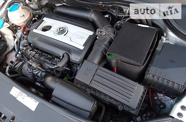 Седан Volkswagen Passat 2012 в 