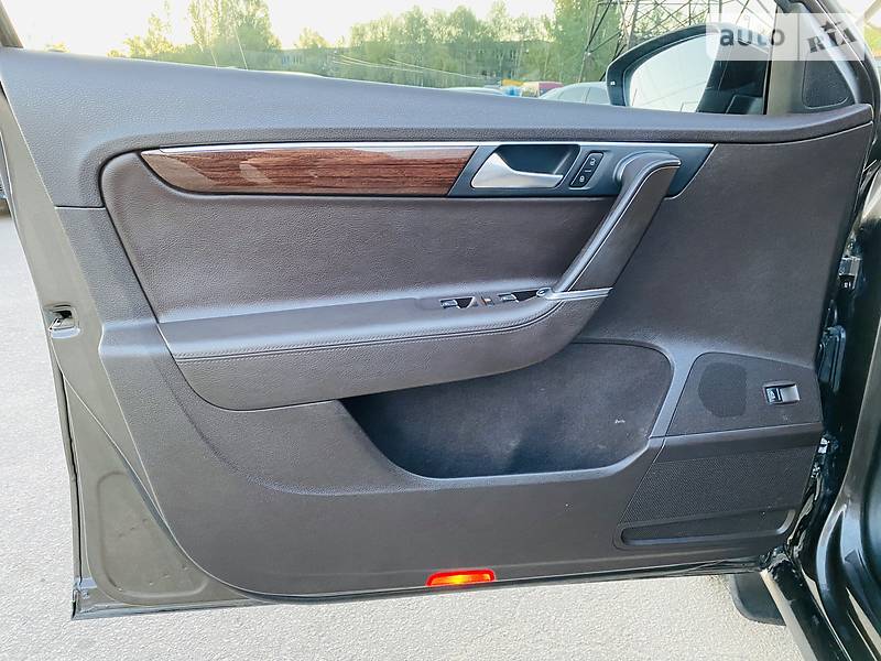 Седан Volkswagen Passat 2012 в Харкові фото 14 Седан Volkswagen Passat 2012 в Харкові