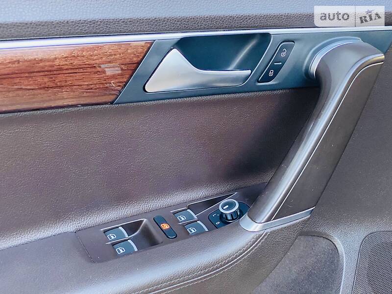 Седан Volkswagen Passat 2012 в Харкові фото 26 Седан Volkswagen Passat 2012 в Харкові