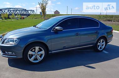 Седан Volkswagen Passat 2012 в 
