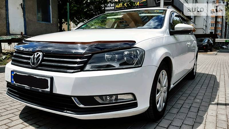 Універсал Volkswagen Passat 2011 в 
