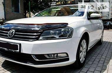 Універсал Volkswagen Passat 2011 в 