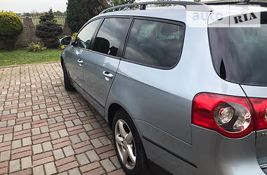 Універсал Volkswagen Passat 2008 в 