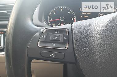 Седан Volkswagen Passat 2012 в 