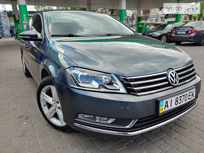Седан Volkswagen Passat 2012 в 