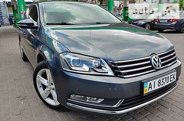 Седан Volkswagen Passat 2012 в 