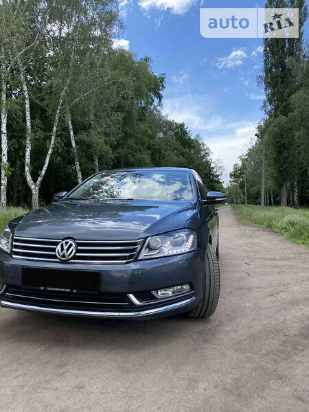 Седан Volkswagen Passat 2011 в Краматорську