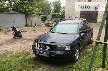 Седан Volkswagen Passat 1997 в 