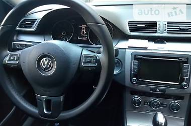 Седан Volkswagen Passat 2012 в 