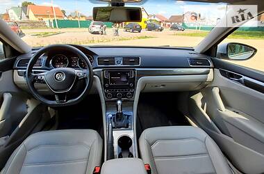 Седан Volkswagen Passat 2016 в Киеве