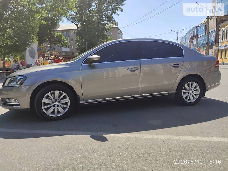 Седан Volkswagen Passat 2012 в Дніпрі фото 6 Седан Volkswagen Passat 2012 в Дніпрі