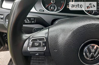 Універсал Volkswagen Passat 2012 в 
