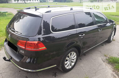 Універсал Volkswagen Passat 2012 в 